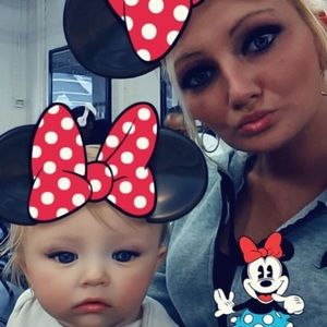 Meet your Posher, Destinie